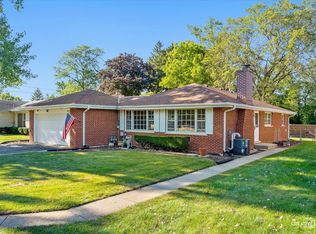 1800 E Algonquin Rd, Des Plaines, IL 60016