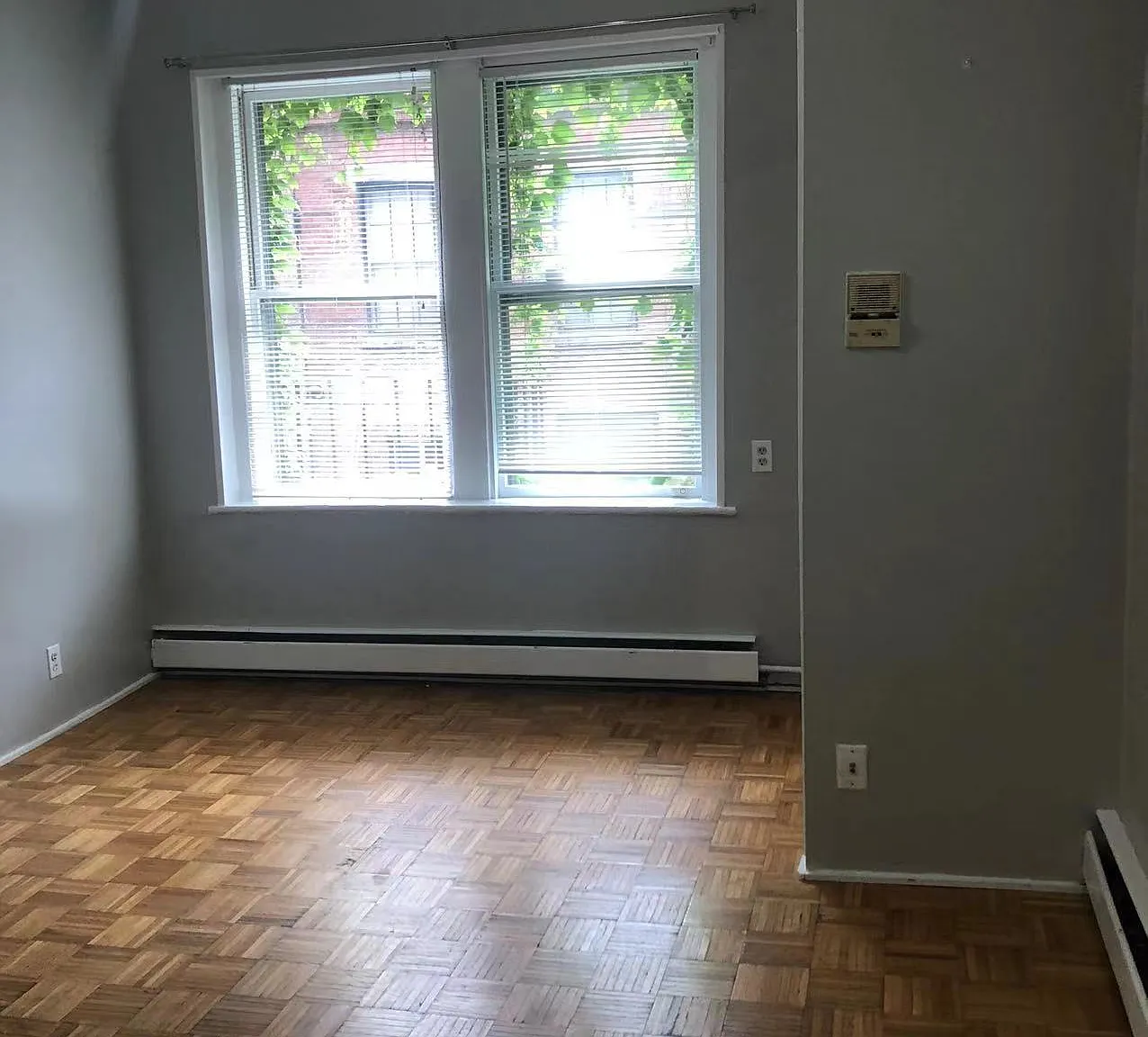 Studio, 400 sqft, $2,700 — Photo 4
