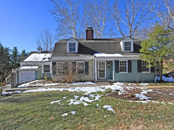 315 Willowbrook Ln, Cincinnati, OH 45215