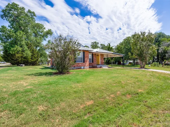 1648 Tanglewood Dr, Azle, TX 76020