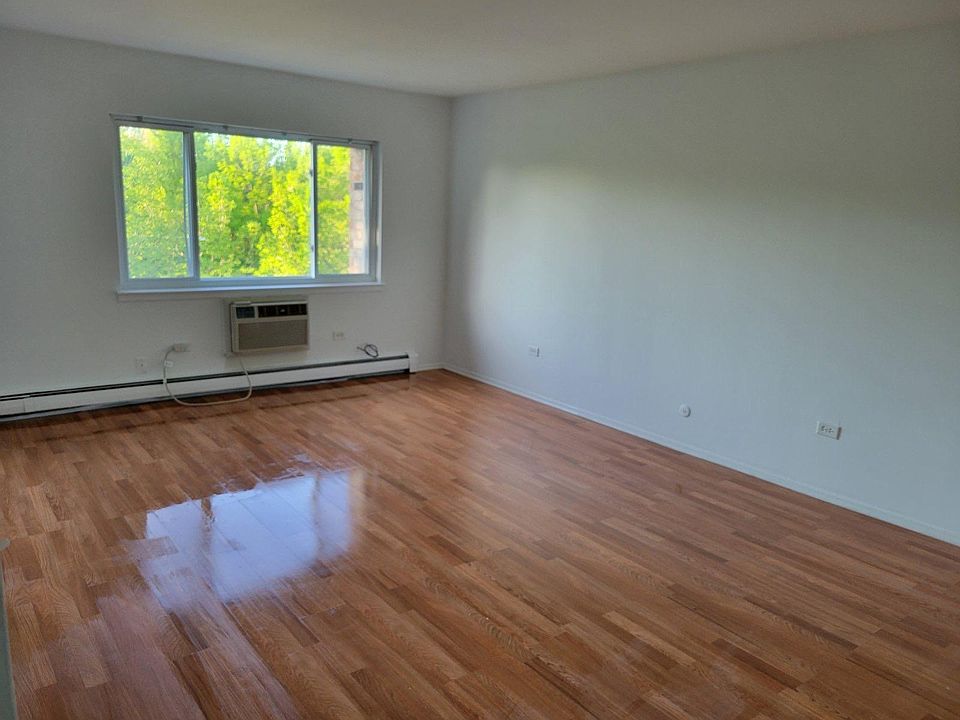 1st image of 8631-1 W Foster Ave #3C