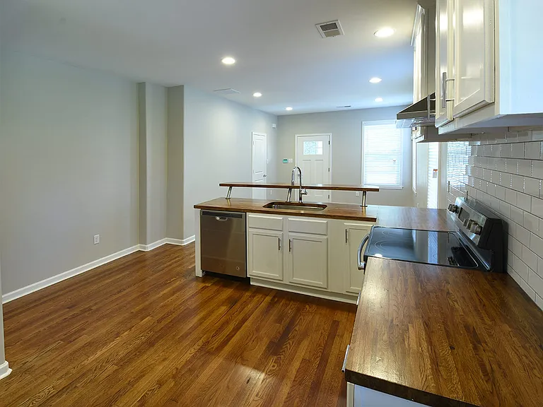 1556 Tutwiler Ave — Photo 4