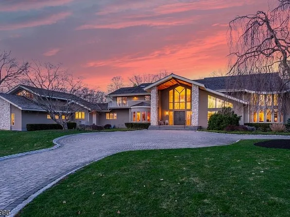 38 Sheepfield Farms Dr, New Vernon, NJ 07976
