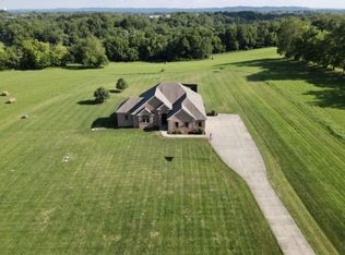 255 Red Barn Rd, Stanford, KY 40484
