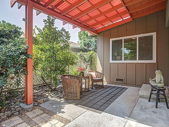 5th image of 4979 Brewster Ave
