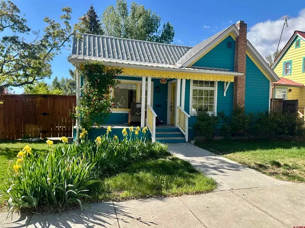 1127 S 3rd Street, Montrose, CO 81401
