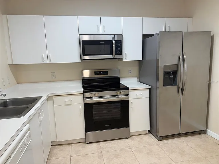 13208 Villa Vista Dr #201 — Photo 3