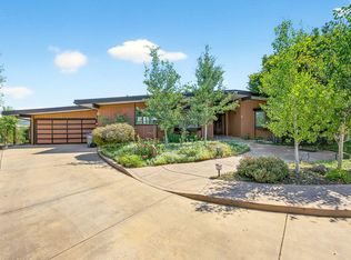 738 Fairway Ct, Ashland, OR 97520