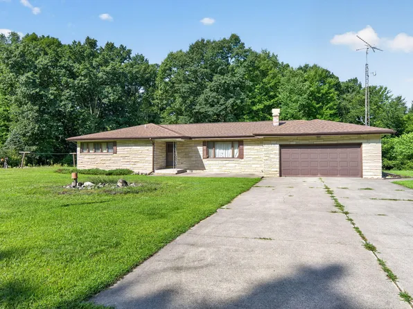28789 Downey St, Dowagiac, MI 49047