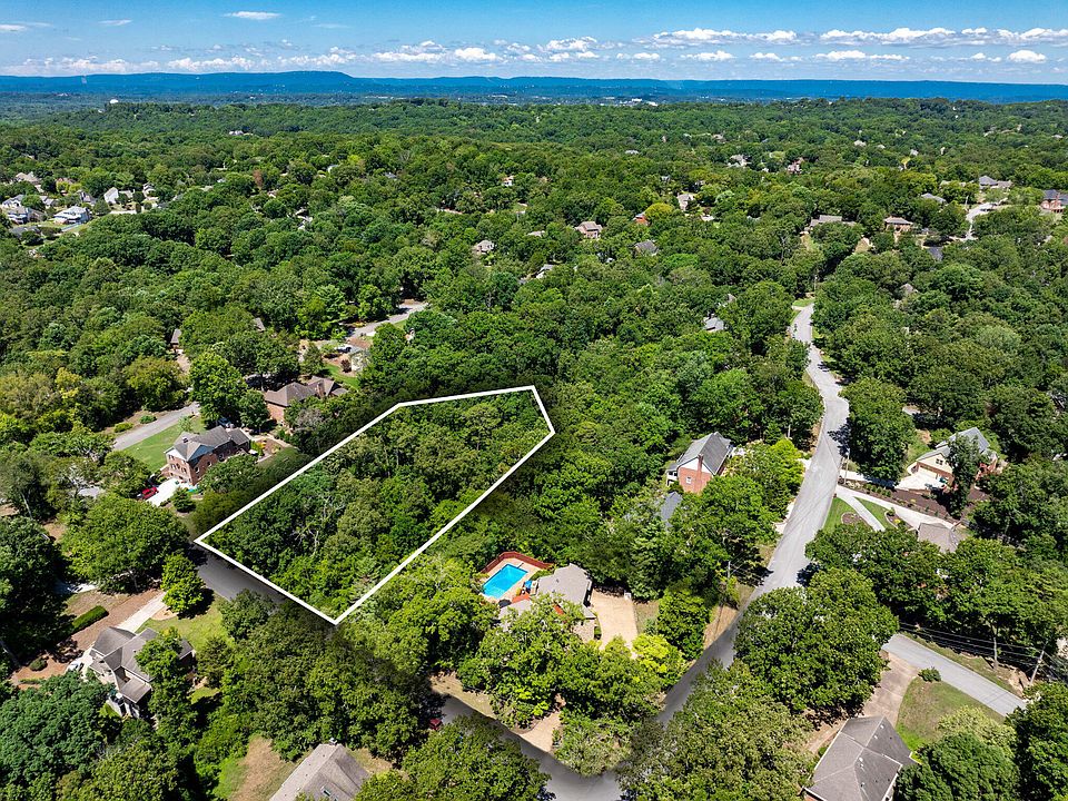 1st image of 612 Hidden Hollow Dr