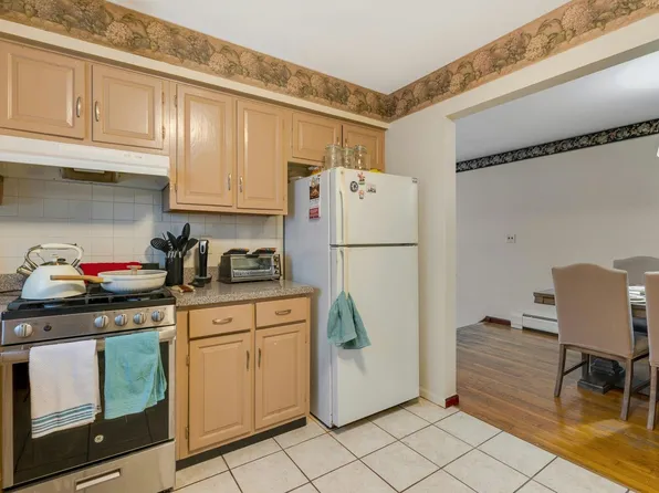 3218 Pleasant Avenue image 11 of 44