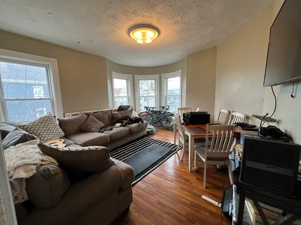 59 Cedar St, Somerville, MA