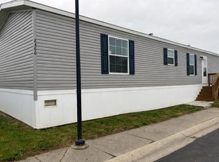 11429 Harbor Cv #75, Fenton, MI 48430