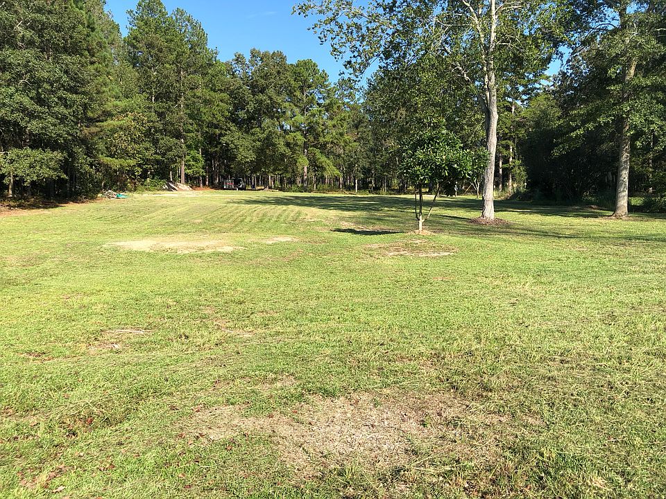2nd image of 421 Cunningham Rd