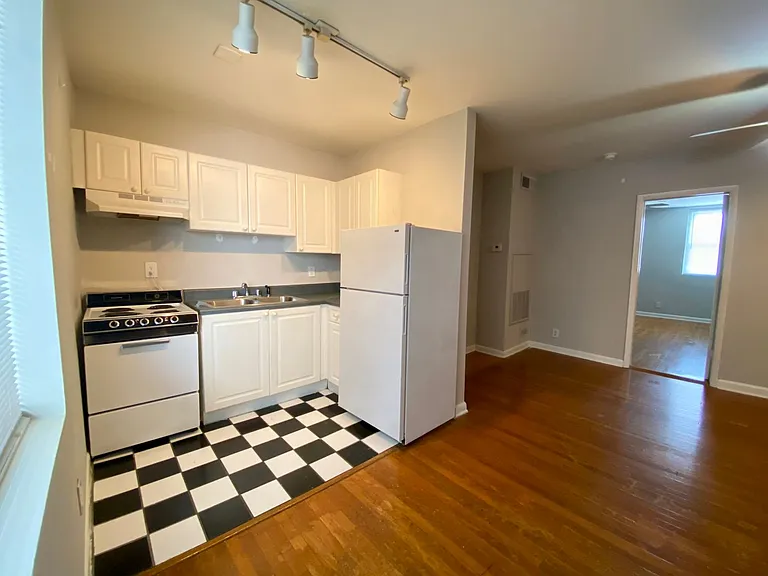 Andrews Court — Photo 6