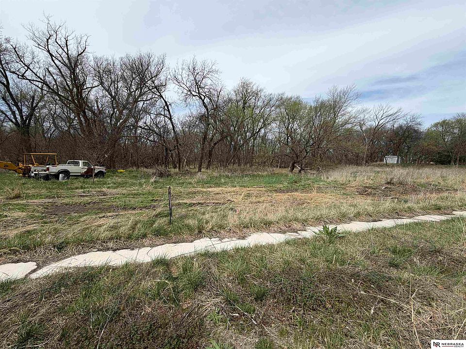 2nd image of NW Corner Of 22nd Street & Oak Ave