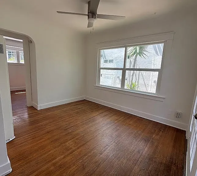 4940 Cape May Ave — Photo 3