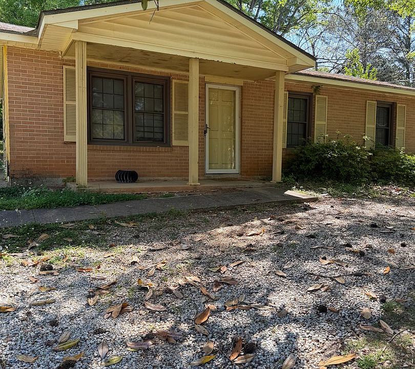 2nd image of 544 N Donahue Dr