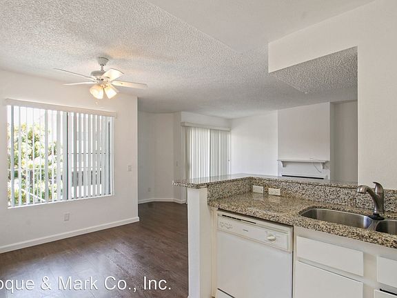2nd image of 3685 Watseka Ave #104