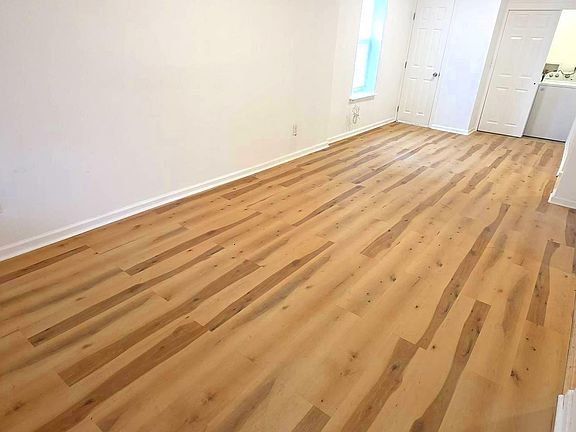 4th image of 6233 Chew Ave