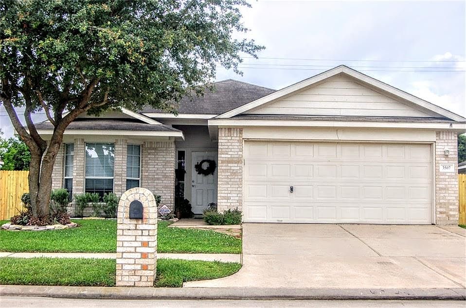 1st image of 3507 Red Cedar Dr
