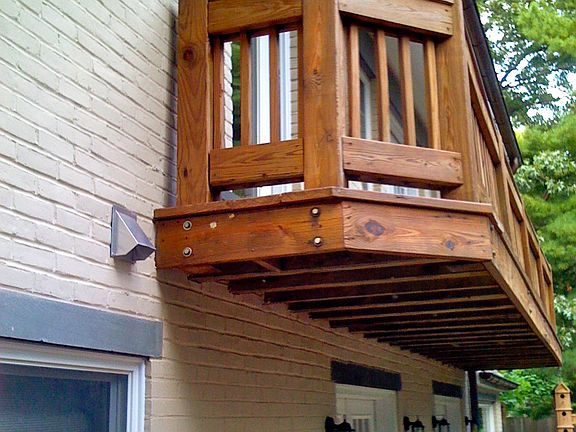 balcony off master bedroom