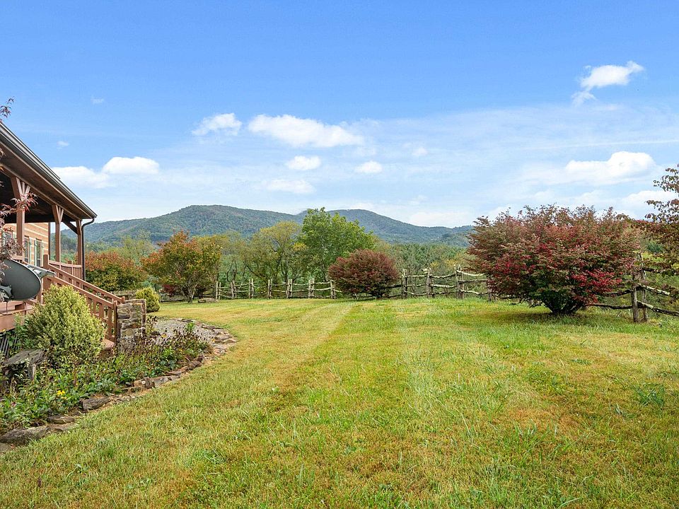 13th image of this home