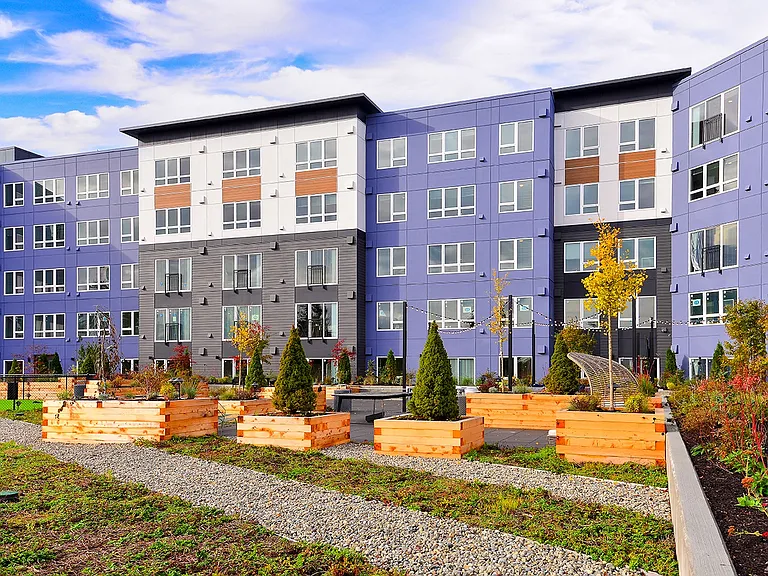 Hazel Apartments — Photo 26