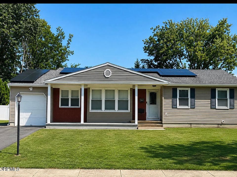 1st image of 73 Newbury Road