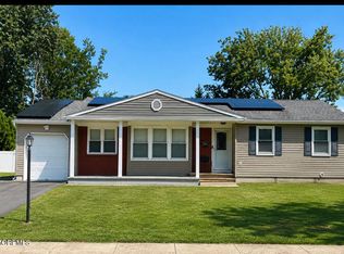 73 Newbury Rd, Howell, NJ 07731