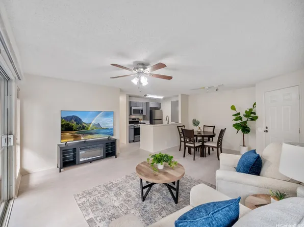91-221 Hanapouli Cir APT 35B, Ewa Beach, HI 96706