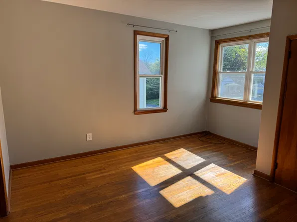 99 Lansing St #4, Auburn, NY 13021