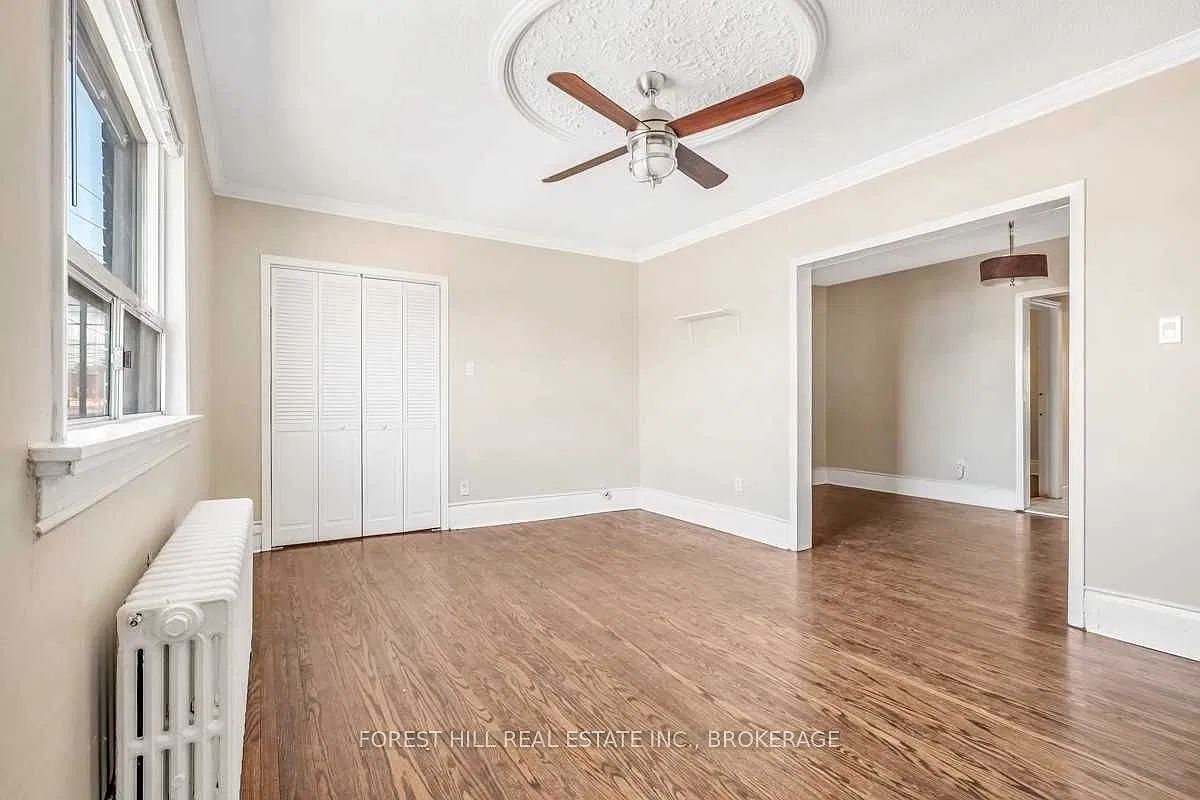 634 Vaughan Rd - Upper — Photo 2