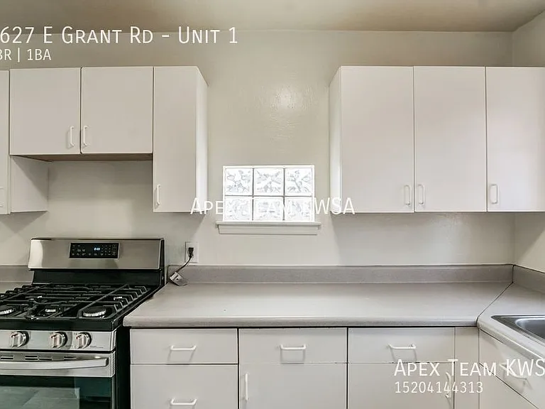 2627 E Grant Rd #1 — Photo 12