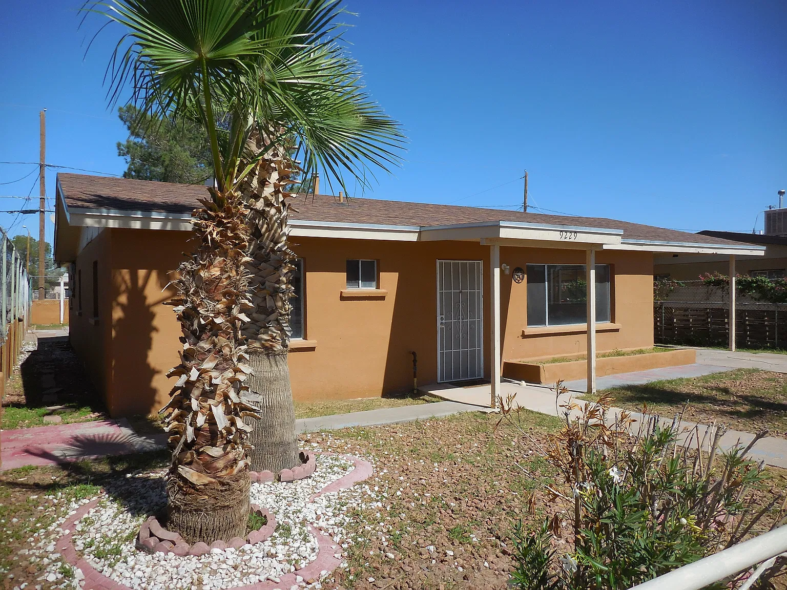 9229 Carranza Dr — Photo 2