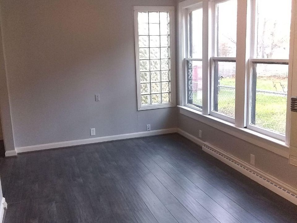 1st image of 605 Superior Ave APT 2
