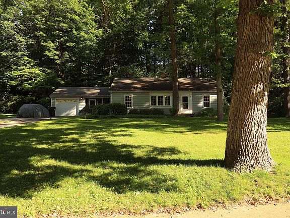 2nd image of 1935 Park Forest Ave