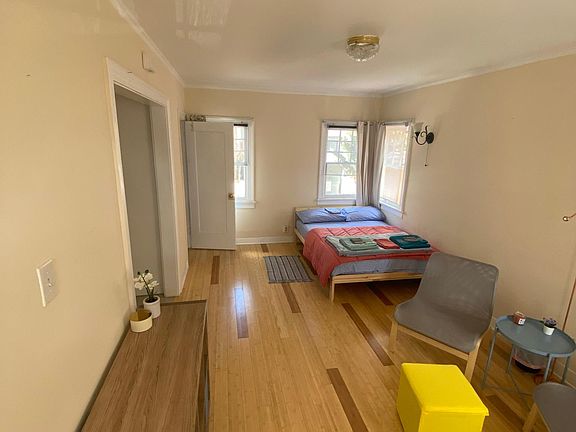 4th image of 1409 N Edgemont St #1