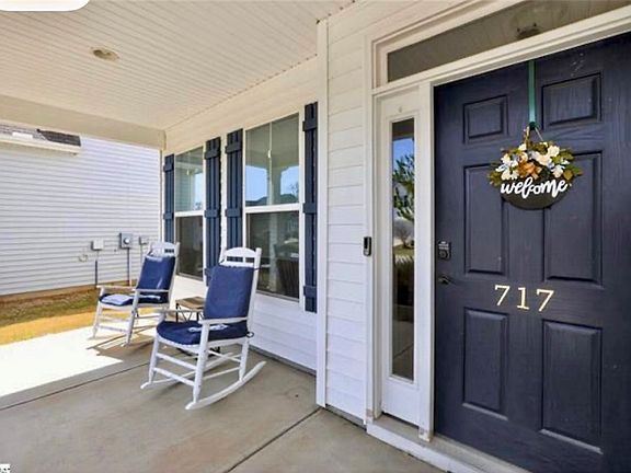 3rd image of 717 Pollyanna Dr
