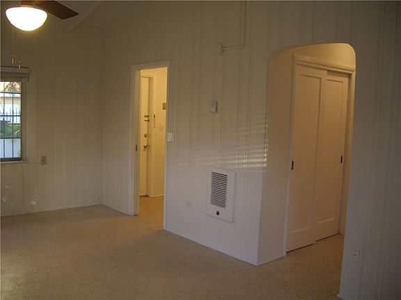5th image of 334 Madeira Ave