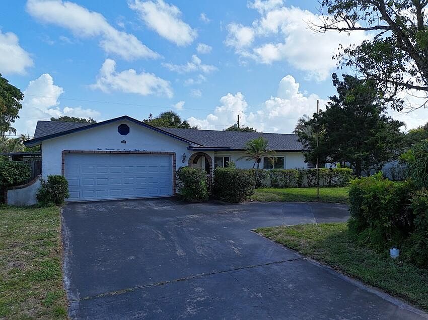 1st image of 4639 Franwood Drive