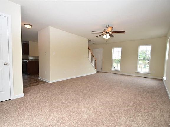 4th image of 8510 Crestwicke