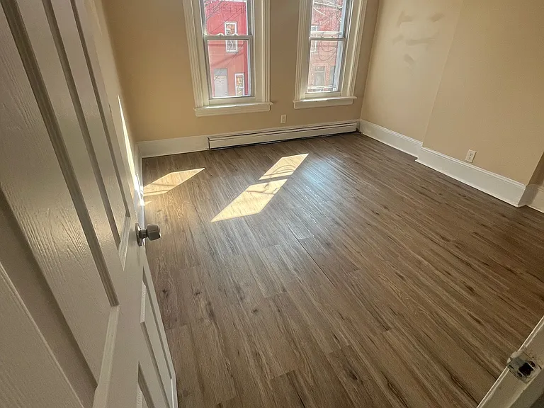 45 Mechanics Ave — Photo 7