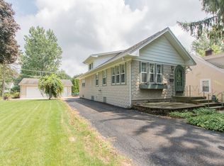 312 Ingleside Ave, Aurora, IL 60506