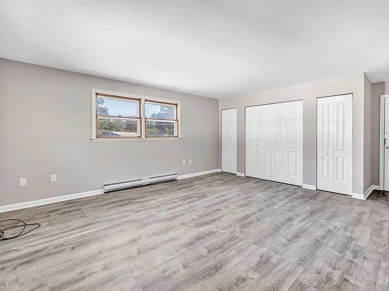 142 Alexander Ave #C3 — Photo 3