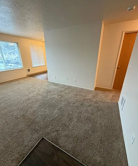 Cheryl Lynn Apartments — Photo 9