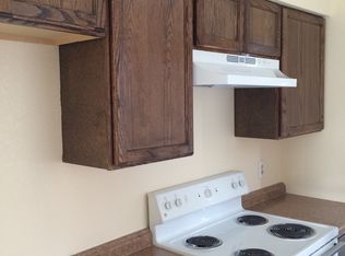 2911 Cottonwood Ln, Balch Springs, TX 75180