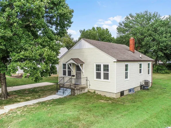 404 Hoover Ave, Union, MO 63084