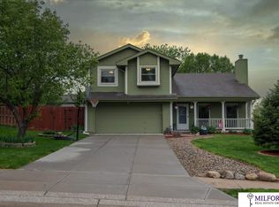 3312 Montreal Dr, Bellevue, NE 68123