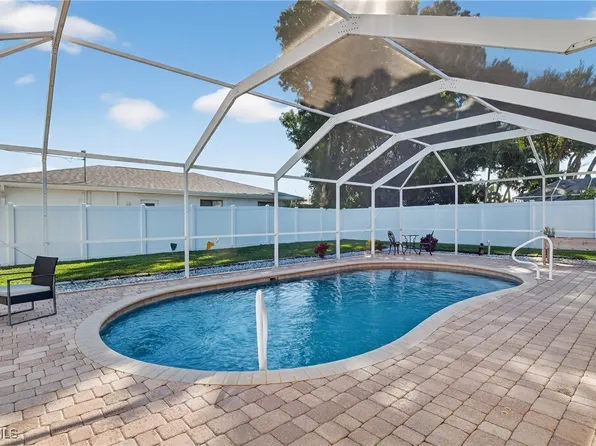1403 SE 21st Ave, Cape Coral, FL 33990